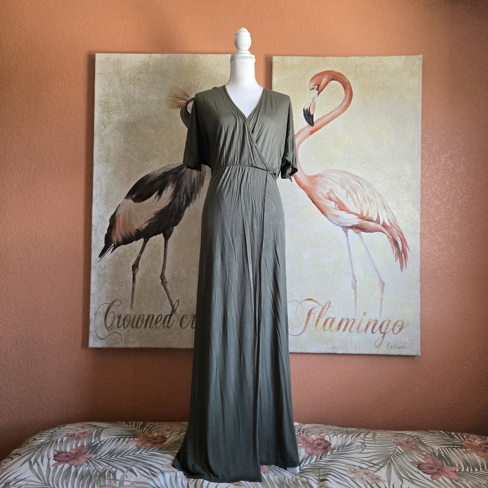 NWT Boohoo Plus Kimono Sleeve Wrap Maxi Dress Khaki Olive Green 16 Stretch